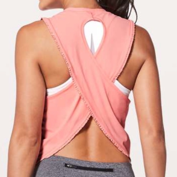 NWT LULULEMON FAST AS LIGHT TANK FRILLED SE 12 - Picture 2 of 7
